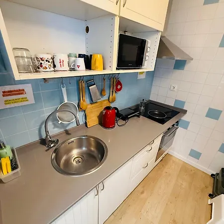 ホステル 70's エリセイラ